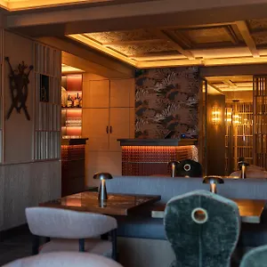 Hotel Eight Cortina